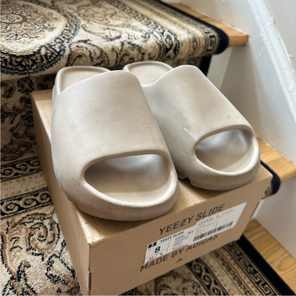 Yeezy Slide Sandals in PURE